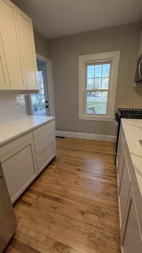 421 E Indiana St, Wheaton, IL 60187 photo 32