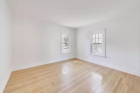 421 E Indiana St, Wheaton, IL 60187 photo 9