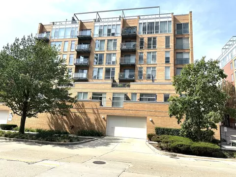 1720 Oak Ave #706, Evanston, IL 60201