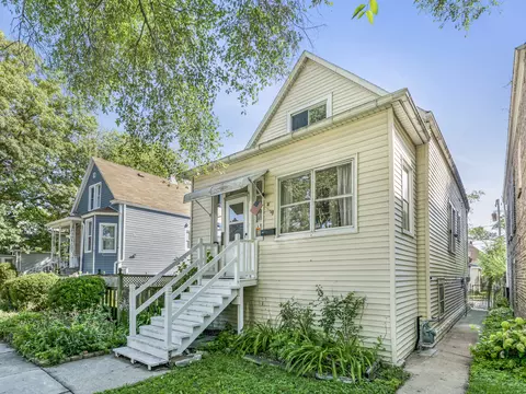 1313 Harvey Ave, Berwyn, IL 60402
