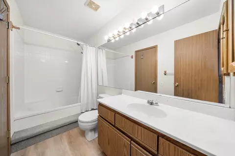 1862 Pebble Beach Cir, Elgin, IL 60123 photo 15