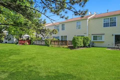 1862 Pebble Beach Cir, Elgin, IL 60123 photo 22