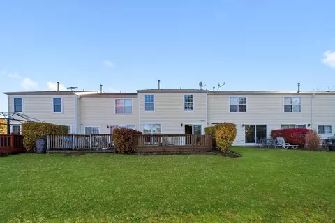 1862 Pebble Beach Cir, Elgin, IL 60123 photo 21