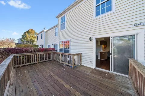 1862 Pebble Beach Cir, Elgin, IL 60123 photo 19