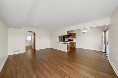 1862 Pebble Beach Cir, Elgin, IL 60123 photo 6