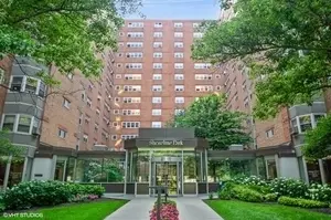 4970 N Marine Dr #1030, Chicago, IL 60640