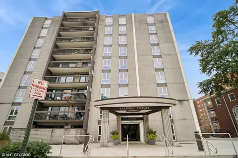 1738 Chicago Ave #502, Evanston, IL 60201