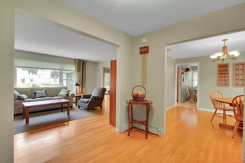 Entry Way - 443 S Lombard Rd, Itasca, IL 60143 photo 1 of 3
