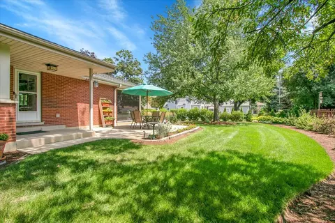 Exterior - 443 S Lombard Rd, Itasca, IL 60143 photo 6 of 10