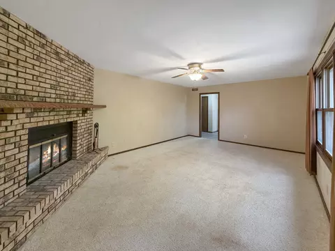 659 Sioux Dr, Freeport, IL 61032 photo 17