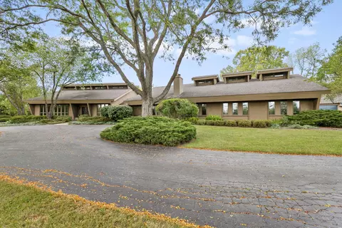 14960 W 21st St, Wadsworth, IL 60083