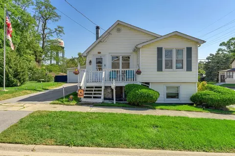 101 N Kinzie St, Thornton, IL 60476