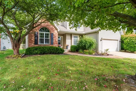 8 Cygnet Xing, Bloomington, IL 61704 photo 4