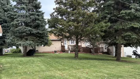 Exterior - 38408 Primrose N, Spring Grove, IL 60081 photo 2 of 5