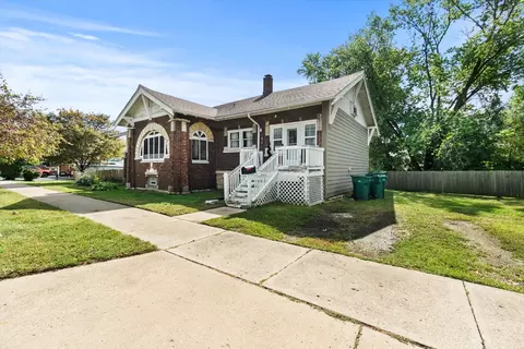 810 W Marion St, Joliet, IL 60436
