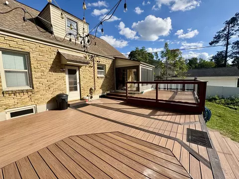 518 Clark St, Elgin, IL 60123 photo 22