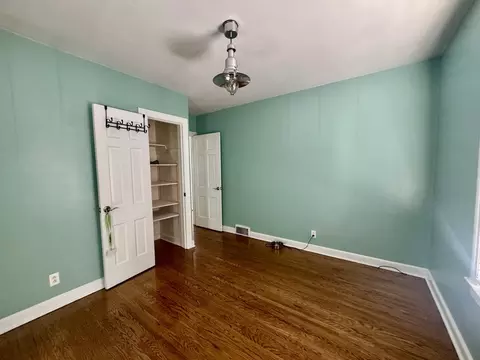 518 Clark St, Elgin, IL 60123 photo 11