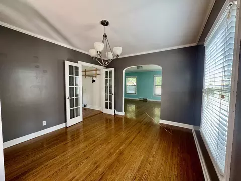 518 Clark St, Elgin, IL 60123 photo 8