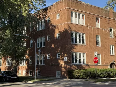 7207 N Damen Ave #2, Chicago, IL 60645