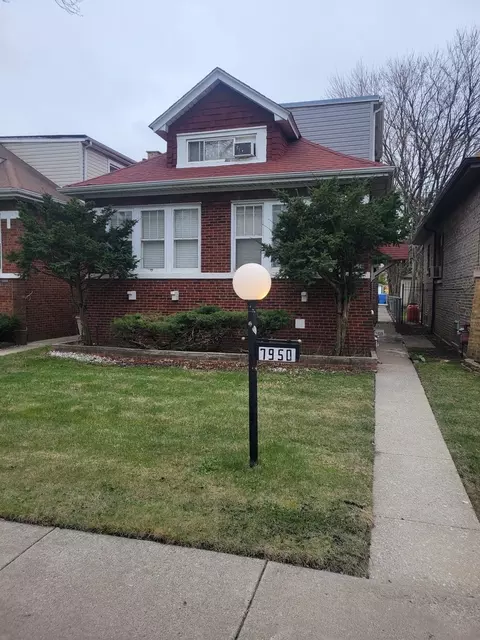 7950 S Indiana Ave, Chicago, IL 60619