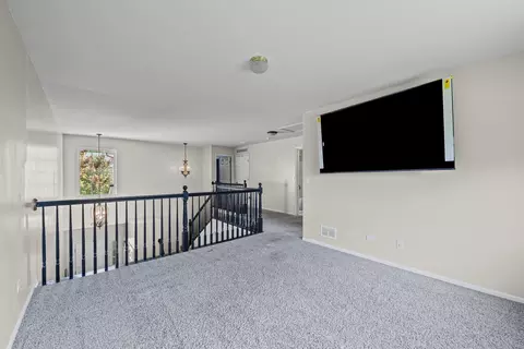Entry Way - 17526 Gilbert Dr, Lockport, IL 60441 photo 2 of 3