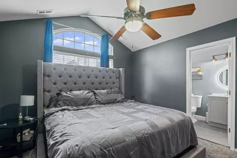 Bedroom - 17526 Gilbert Dr, Lockport, IL 60441 photo 2 of 3