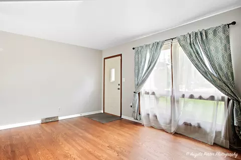 Living - 1320 Meadow Ln, Mchenry, IL 60050 photo 4 of 4