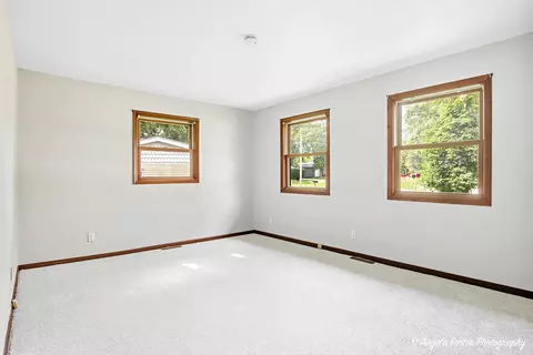 Bedroom - 1320 Meadow Ln, Mchenry, IL 60050 photo 1 of 4