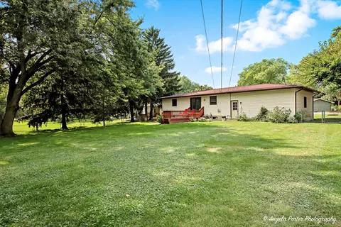 Exterior - 1320 Meadow Ln, Mchenry, IL 60050 photo 3 of 7
