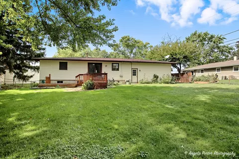 Exterior - 1320 Meadow Ln, Mchenry, IL 60050 photo 6 of 7