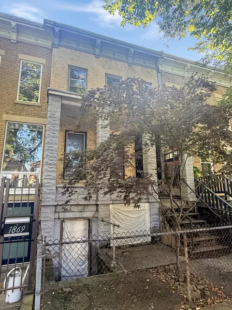 1867 N Leavitt St, Chicago, IL 60647