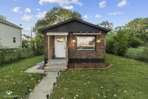 11706 S Watkins Ave, Chicago, IL 60643
