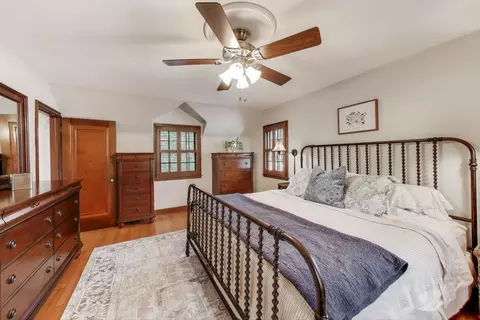 Bedroom - 908 Lexington St, Wheaton, IL 60187 photo 3 of 6