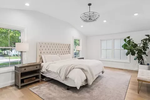 Bedroom - 905 Aurora Way, Wheaton, IL 60189 photo 1 of 2