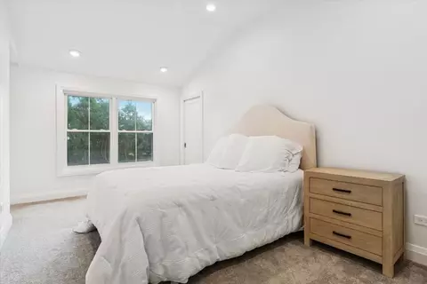 Bedroom - 905 Aurora Way, Wheaton, IL 60189 photo 2 of 2
