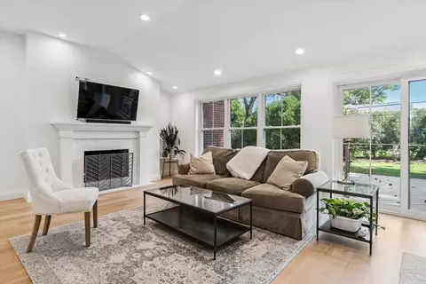 Other - 905 Aurora Way, Wheaton, IL 60189 photo 2 of 4