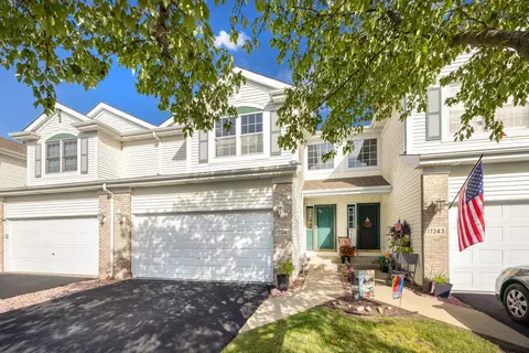 17241 Arrow Head Dr, Lockport, IL 60441