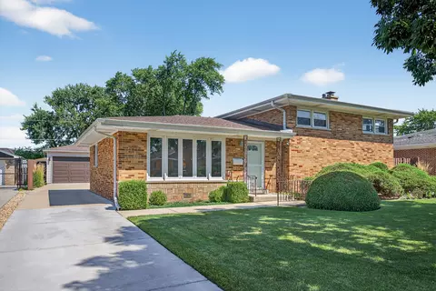 7922 W Courtland Ave, Norridge, IL 60706