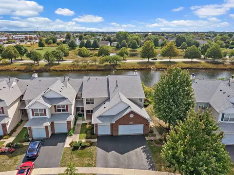 View/Area - 24037 W Pear Tree Cir, Plainfield, IL 60585 photo 2 of 4