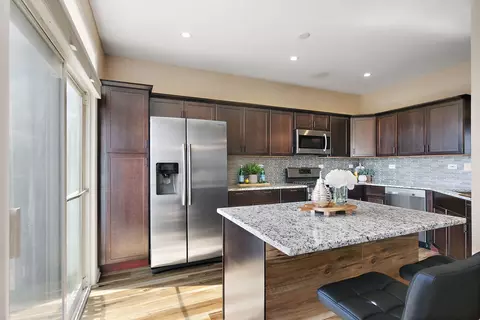 Kitchen - 24037 W Pear Tree Cir, Plainfield, IL 60585 photo 2 of 4