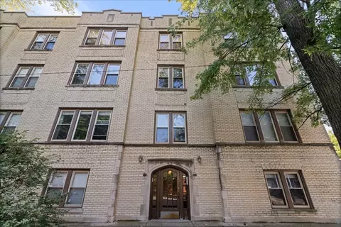 3107 W George St #2, Chicago, IL 60618