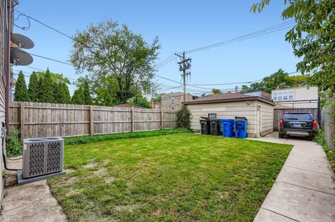 1010 N Trumbull Ave, Chicago, IL 60651 photo 4