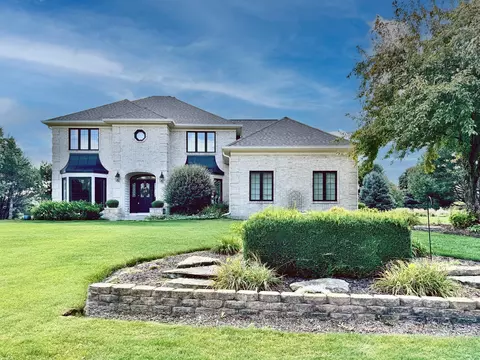 10526 Royal Porthcawl Dr, Naperville, IL 60564