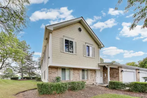 425 Sandpiper Ct #C, Aurora, IL 60504