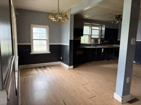 Living - 315 N Eldon St, Cisco, IL 61830 photo 2 of 2