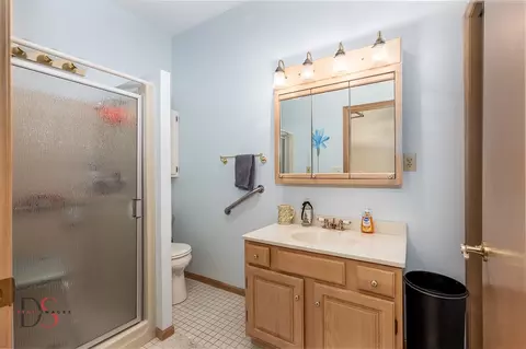 Bath - 601 Boulder Dr #A1, Morris, IL 60450 photo 2 of 2