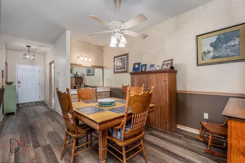 Dining - 601 Boulder Dr #A1, Morris, IL 60450 photo 1 of 1