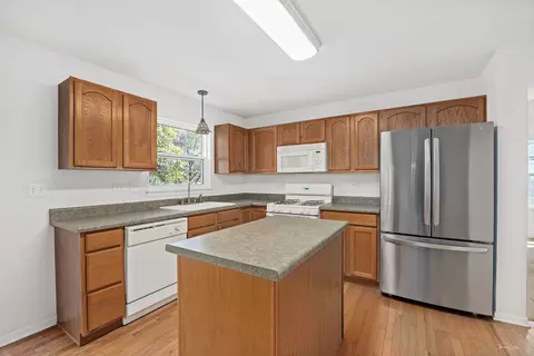 Kitchen - 26314 W Silver Stream Dr, Channahon, IL 60410 photo 1 of 4