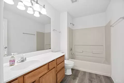 Bath - 26314 W Silver Stream Dr, Channahon, IL 60410 photo 4 of 4