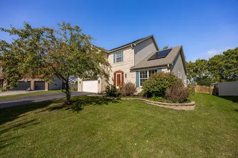 Exterior - 26314 W Silver Stream Dr, Channahon, IL 60410 photo 3 of 9